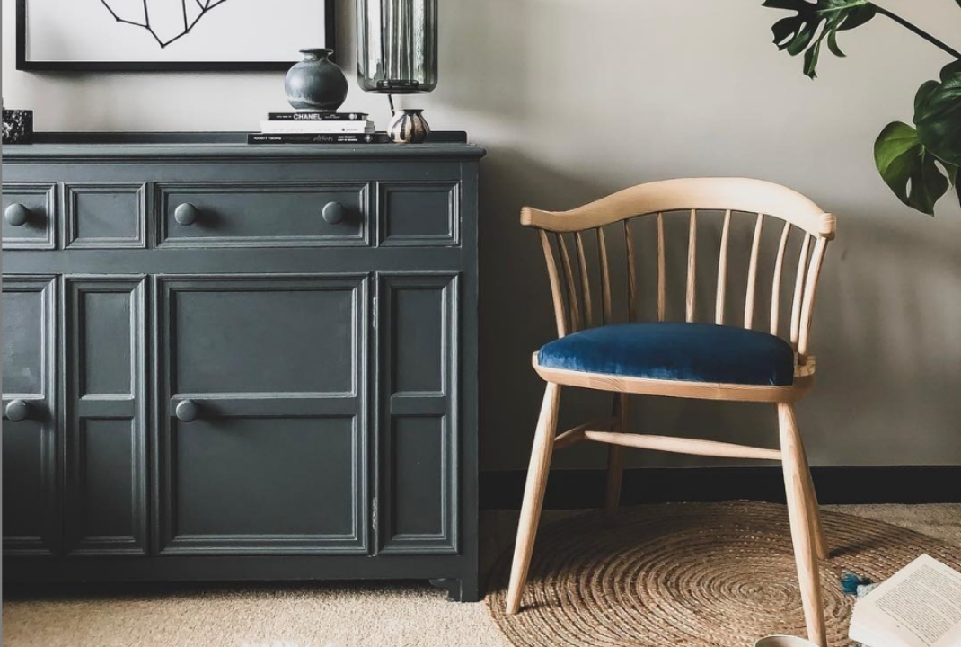 Darwin Modern Windsor Armchair