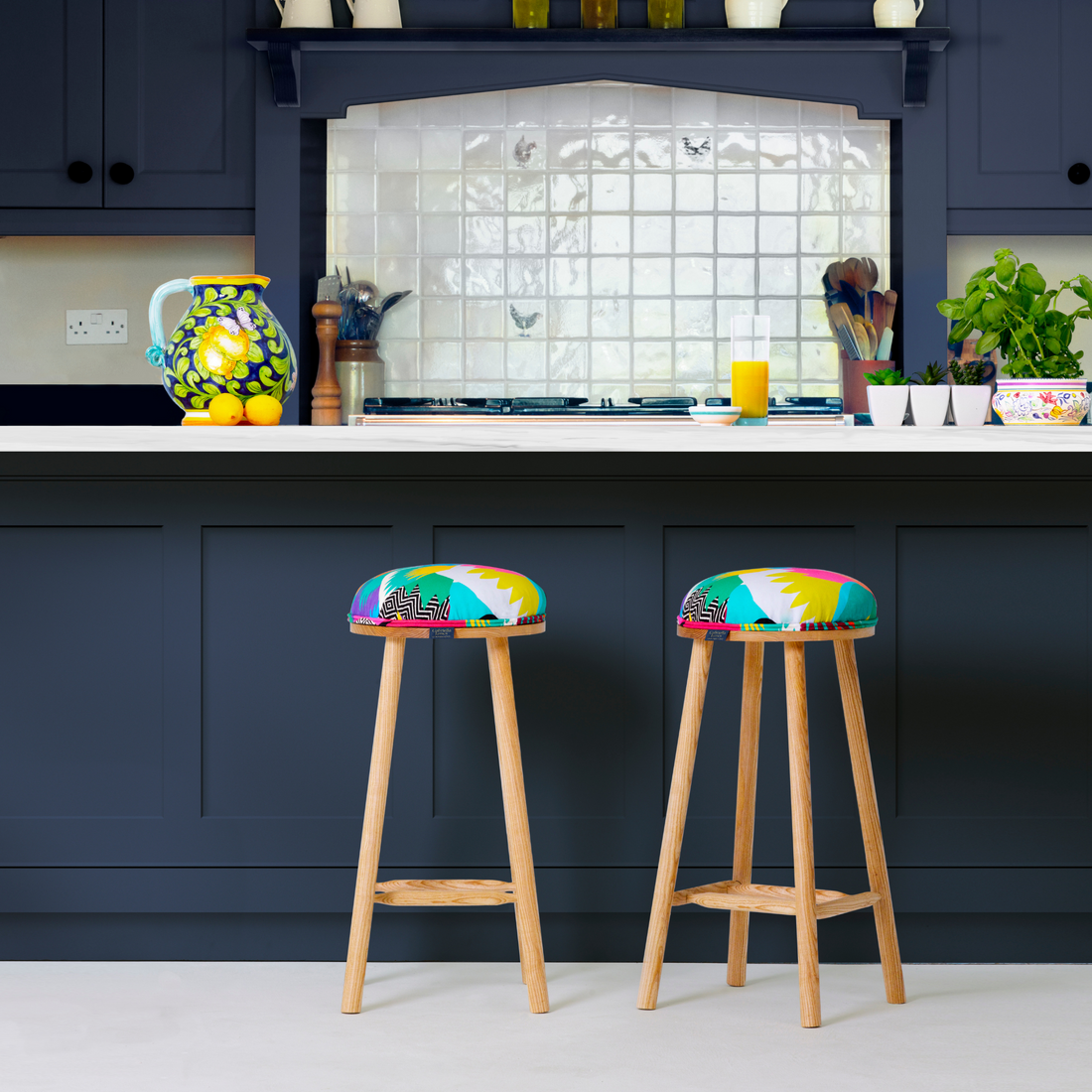 Your Guide to Bar Stools and Counter Stools: Which is Right for You?